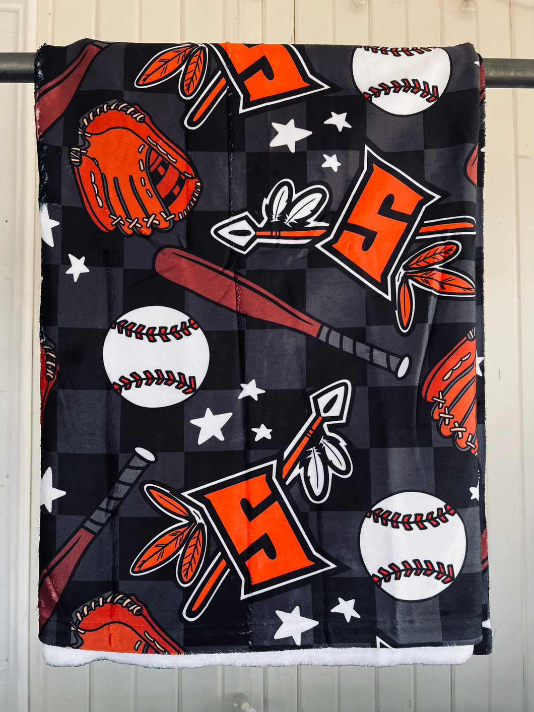 PLUSH SANDWICH BASEBALL BLANKET