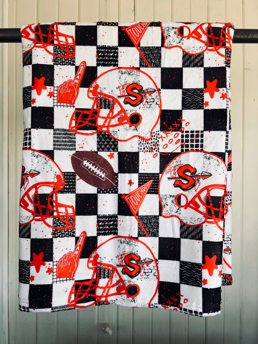PLUSH SANDWICH FOOTBALL BLANKET