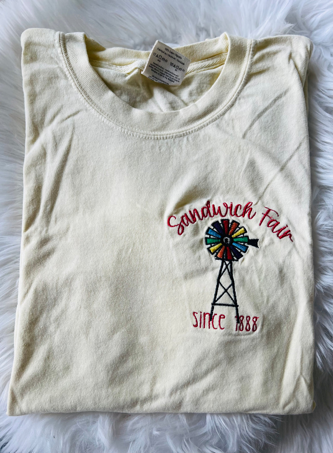 SANDWICH FAIR EMBROIDERED TEE